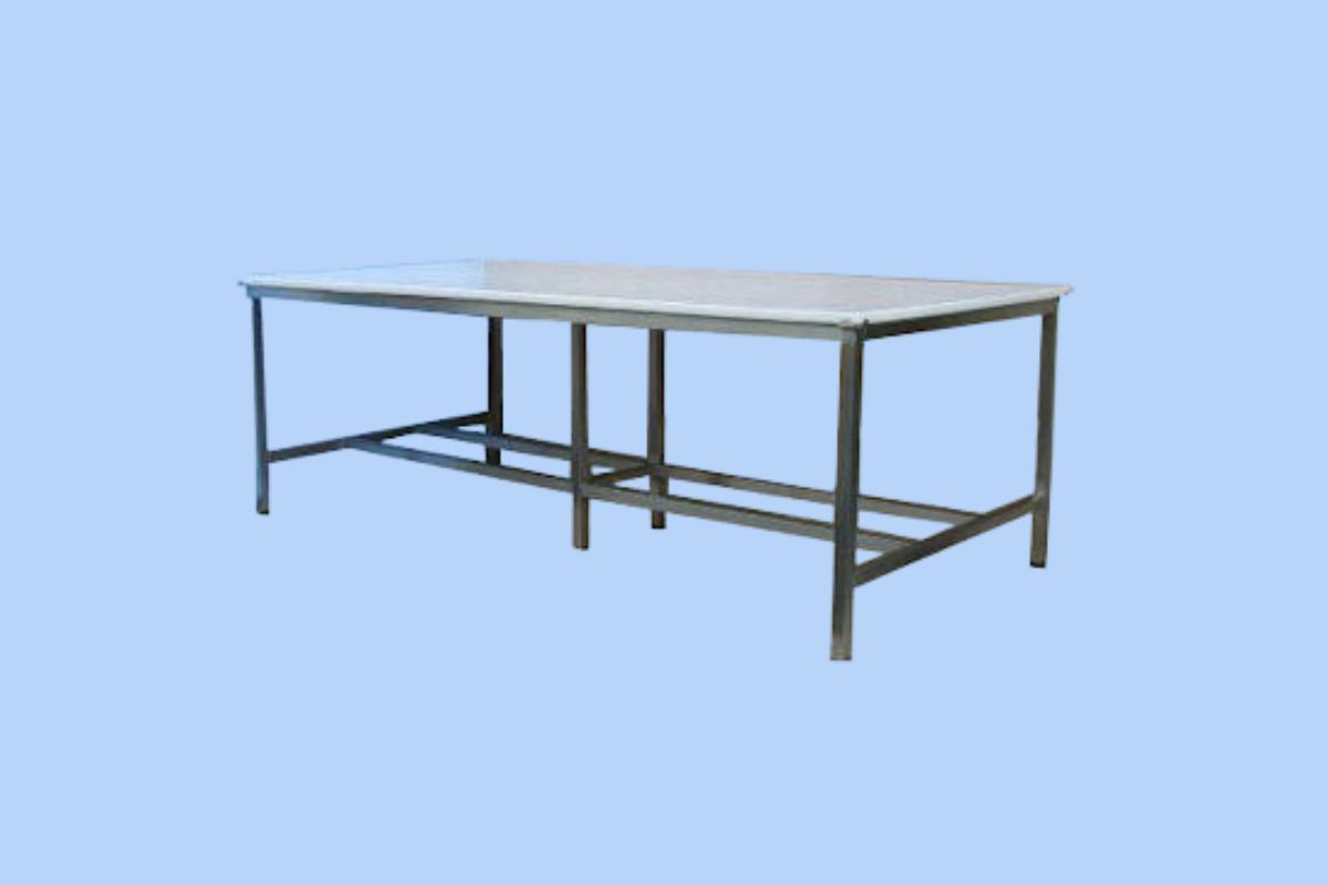 table de découpe en inox sur mesure